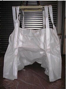 購入 非編まれたPPはバルク袋、2トンの大きい建物の砂利のジャンボ袋に砂利を敷きます online manufacture